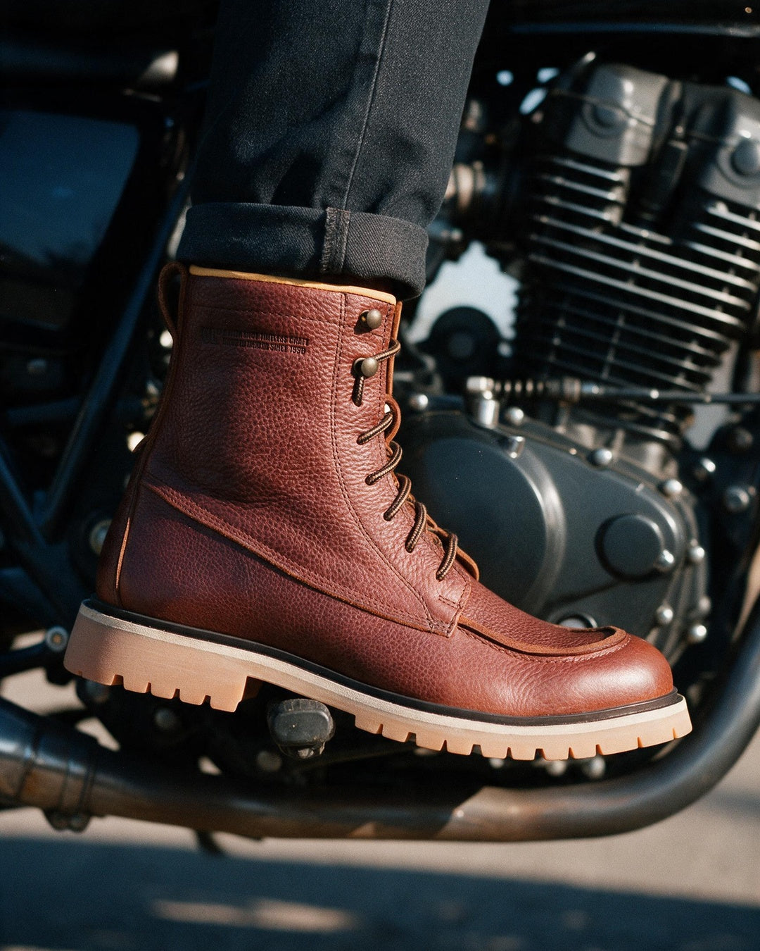 Wagon biker boots